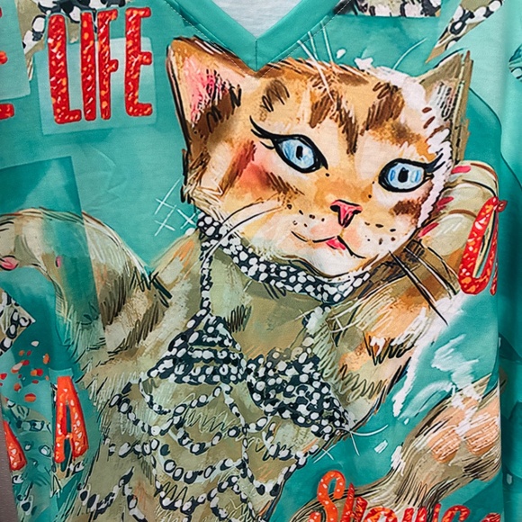 LIFE OF A SHOWCAT t-shirt, (Taylor Swift, but not official merch) - Picture 3 of 7